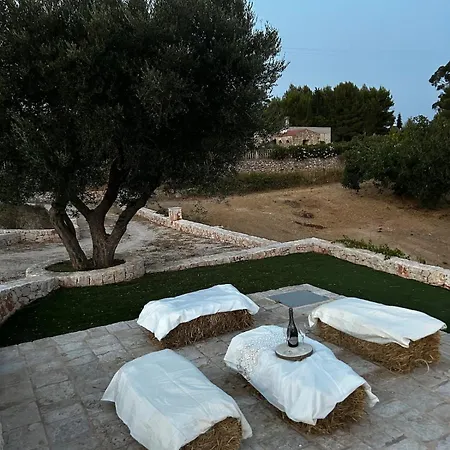 Trulli Marini - In Valle D'itria 오스투니